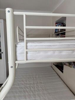 Poschodova postel - 3
