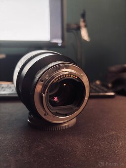 SONY FE 85mm f1.8 SEL85F18 - 3