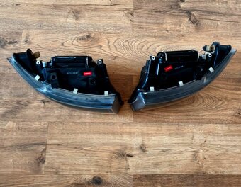 Predne svetla seat leon 1m - 3