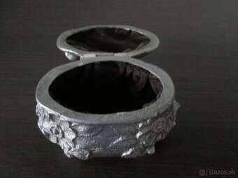 Kovová šperkovnica - 3