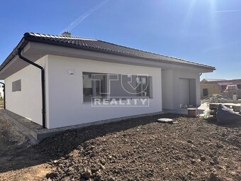 SLNEČNÝ 4 IZBOVÝ BUNGALOV S GARÁŽOU, TERASOU A POZEMKOM... - 3