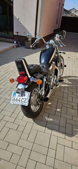 Suzuki Intruder 800 - 3