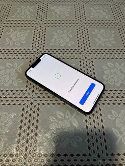 iPhone 14 128GB 93% batéria - 3