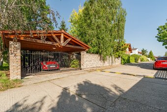 Na predaj | 6 izbový rodinný dom 241 m² - Chorvátsky Grob - 3