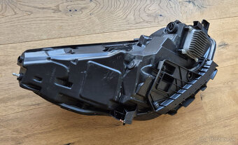 Lave predne svetlo pre Tesla Model 3 - 3