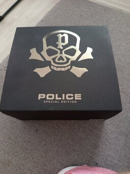 Predám hodinky Police - 3
