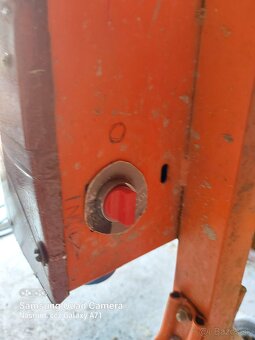 Miesacka na beton maltu na 230v oranzova na 2 furiky - 3