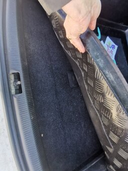Predám VW passat B6 r.v. 2005 Treba dat otlakovat hlavu - 3