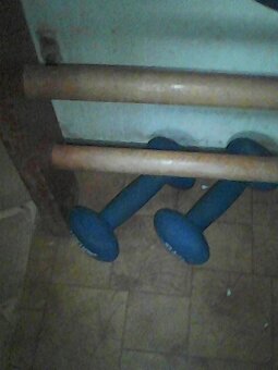 2x4 kg činky - 3