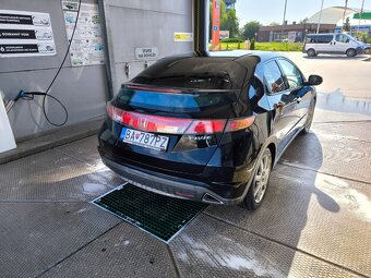 Predám Honda Civic 1,8 benzín - 3