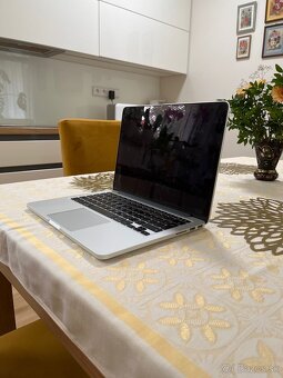 MacBook Pro - 3