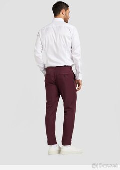 Predám oblek Jack & Jones veľkosť 48 - 3