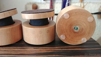 Predám DIY robené antivibračné nohy pod lampové zosilovače. - 3