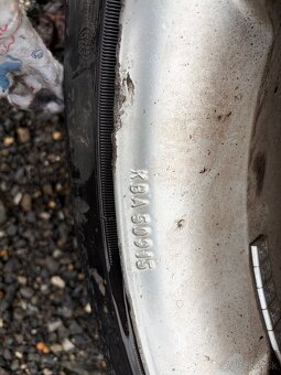 Elektróny 255/40 R20 - 3