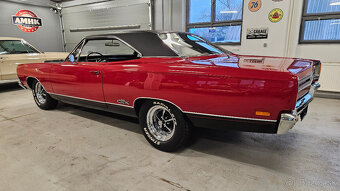 1969 Plymouth GTX 440 V8 - muscle car, po renovaci - 3