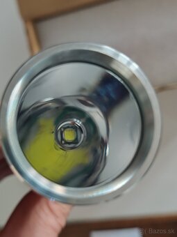 Výkonná ručná LED baterka Sunwayman T20CS - 3