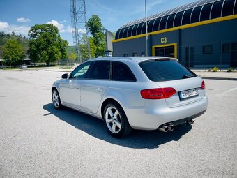 Audi A4 Avant B8 2.0 TDI 2010 - automat - 3