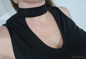 Čierny nekrčivý a ľahký top F & F - 3