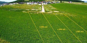 Rovinaté stavebné pozemky s prípojkami_1095m2_pri Prešove - 3