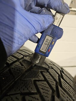 Zimné Pneu Continental 215/65 R17 - 3