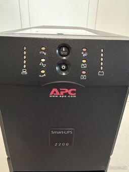 APC Smart-UPS 2200VA + Network Management Card - REZERVOVANÉ - 3