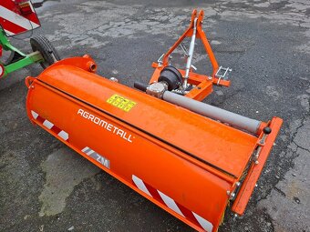 Agrometall ZM-1550 UZ Zametacia kefa za traktor - 3
