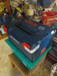 Predám vybrancnu brusku bosch - 3