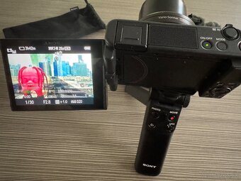 Vlogger Set: Sony ZV1 + bezdrôtový mikrofón + Bluetooth grip - 3