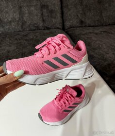 Nové dámske Adidas tenisky ružové veľkosť 37 - 3
