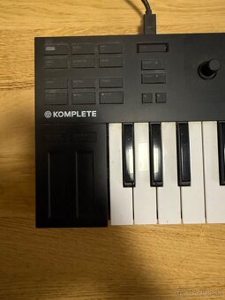 Komplete Kontrol M32 - 3