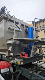 Bodex KIS3B , sklápaci náves - 3