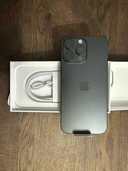 iPhone 16 Pro Max 256 GB čierny - 3