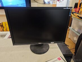 HP Pro 3400 + monitor 22", klávesnica a myš - 3
