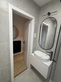 Na predaj kompletne zrekonštruovaný 2-izbový byt - 3