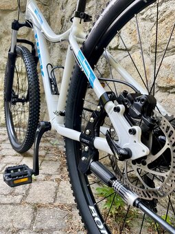 Trek Skye 27.5” S - 3