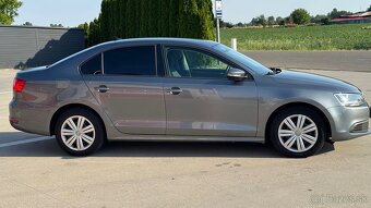 Volkswagen Jetta - 1.6TDI DSG - 3