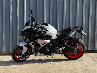 Yamaha MT 10 - 3