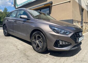 Hyundai i30 1.5-NÍZKÉ KM-V ZÁRUCE-1MAJITEL - 3