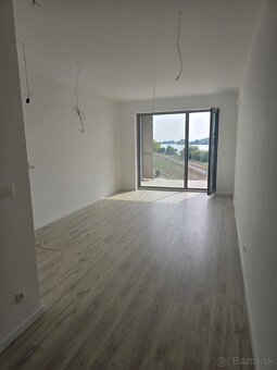 1-IZBOVÝ BYT (APARTMÁN) S VONKAJŠÍM BAZÉNOM - 3