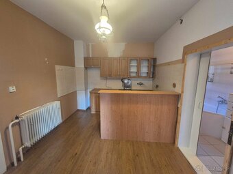 Predaj 2 izbový dom Valaská Belá pozemok 605 m2 - 3