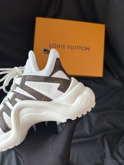 Louis Vuitton - 3