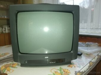 Prenosný farebný televízor Orava CTV 145 - 3