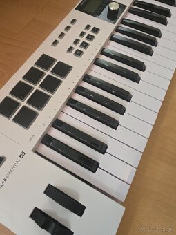 ARTURIA KEYLAB ESSENTIAL 49 MK3 - 3