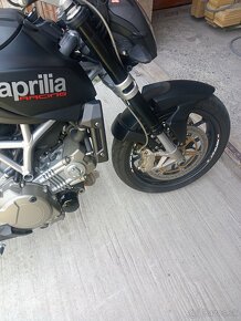 Aprilia Mana - 3