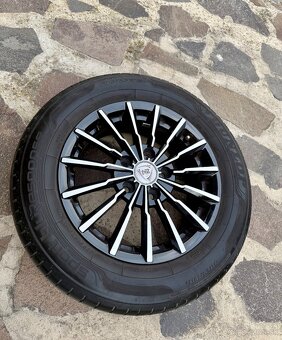 Hliníkové disky s letnými pneu dunlop - 3