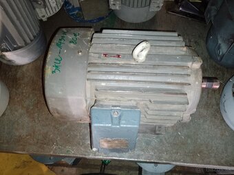 Predam elektromotor 3kw. - 3