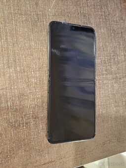 Samsung Galaxy Flip 5 - 3