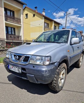 Nissan terrano - 3