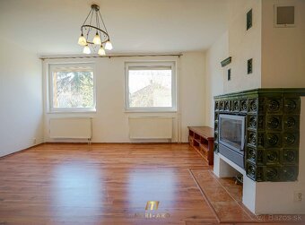 Dvojgeneračný podpivničený dom,zimná záhrada, 2x garáž,Rajka - 3