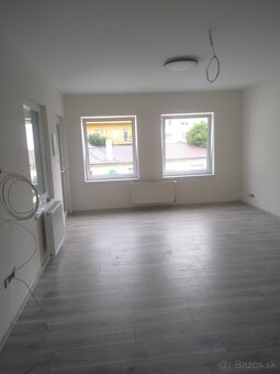 Ponúkame na prenájom obchodný priestor Národná ulica, Žilina - 3